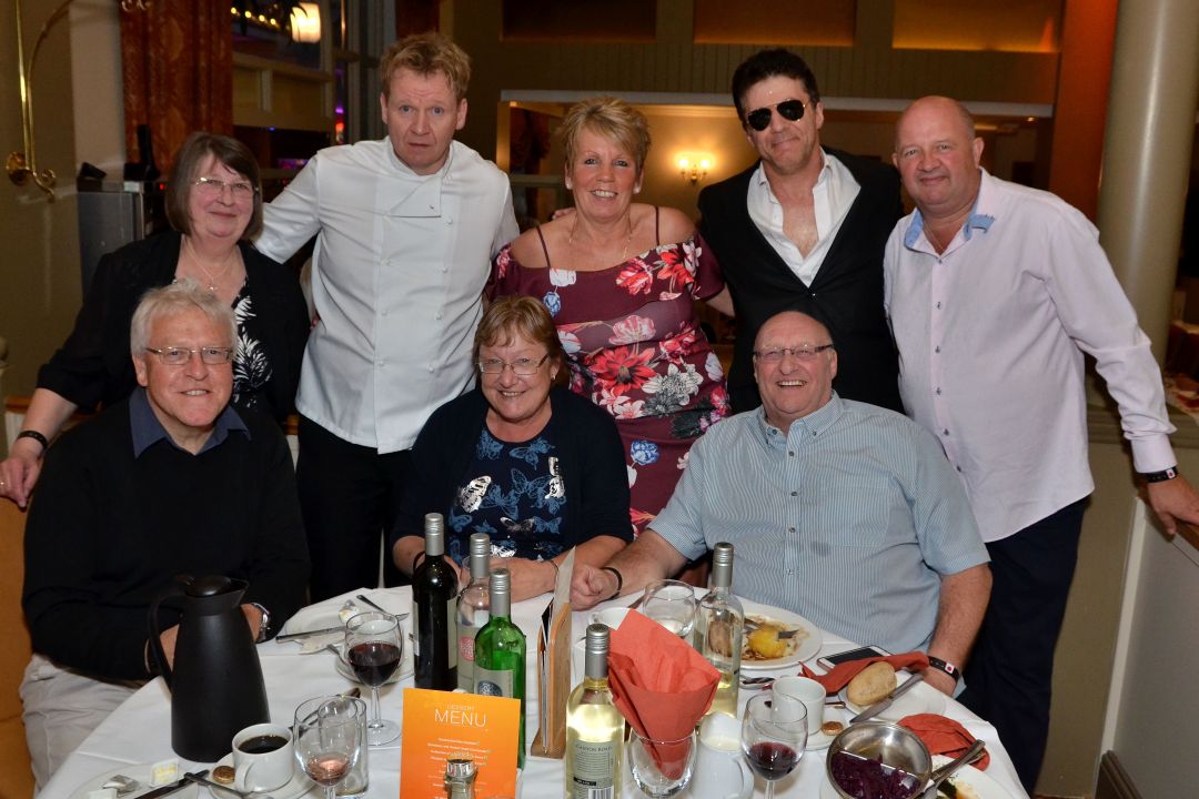 Gordon Ramsay Lookalike at Potters Resort in Hopton show meal