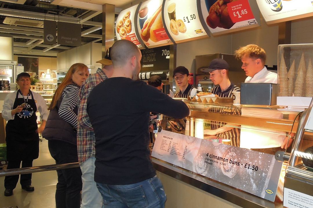 Gordon Ramsay Lookalike surprises shoppers at Ikea Nottingham at Food festival